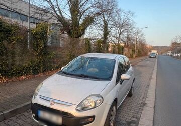 Fiat Punto Evo 168.087 km 2.690 &euro; Mörfelden Walldorf 64546