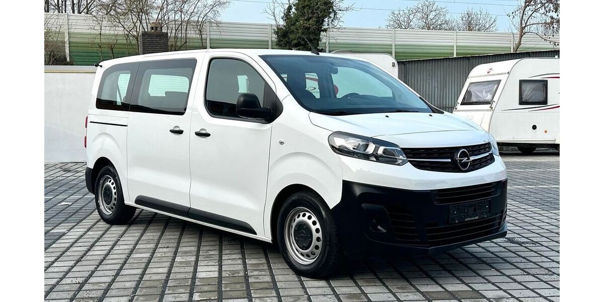 Opel Vivaro 71.000 km 21.290 &euro; Rüsselsheim 65428