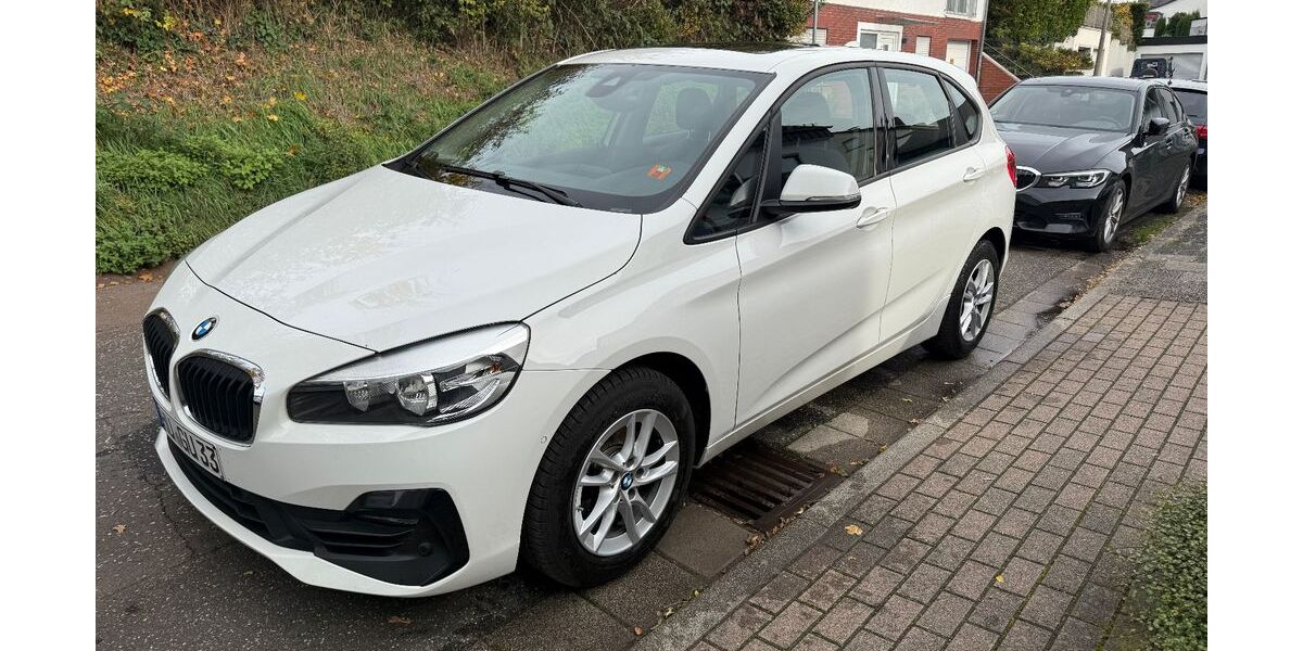BMW 216 Active Tourer 184.000 km 10.000 &euro; Frankfurt 60594