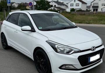 Hyundai i20 106.000 km 5.999 &euro; Nauheim (bei Groß-Gerau) 64569
