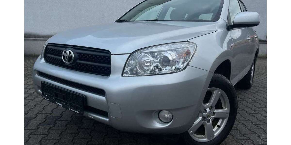 Toyota RAV 4 88.000 km 11.990 &euro; Rüsselsheim 65428