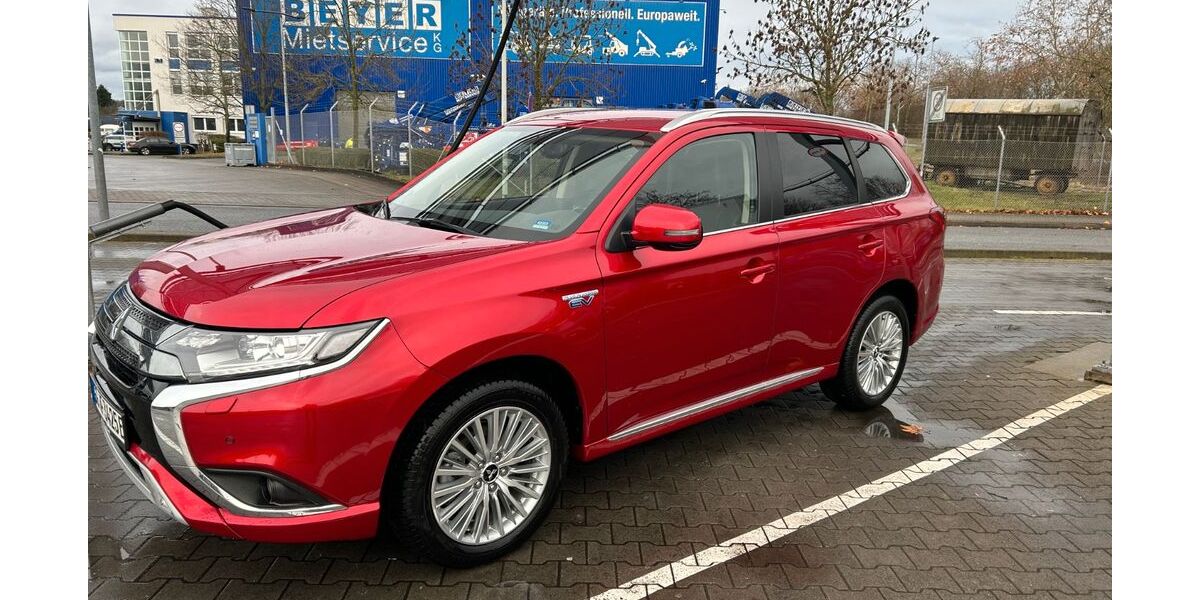 Mitsubishi Outlander 36.500 km 22.999 &euro; Rüsselsheim 65428