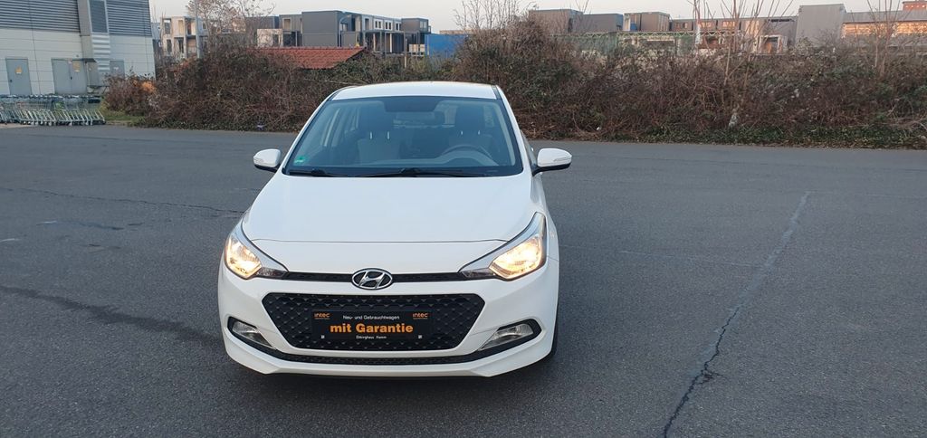 Hyundai i20 111.000 km 7.900 &euro; Frankfurt am Main 60386