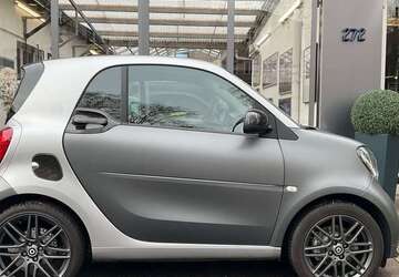 Smart forTwo 25.000 km 17.950 &euro; Frankfurt 60326