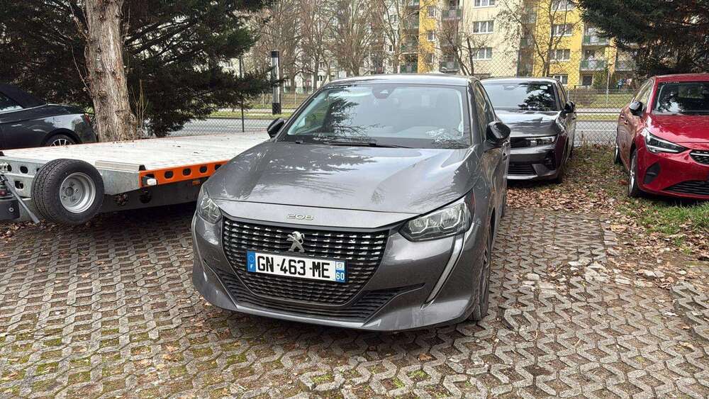 Peugeot 208 23.618 km 13.980 &euro; Rüsselsheim 65428