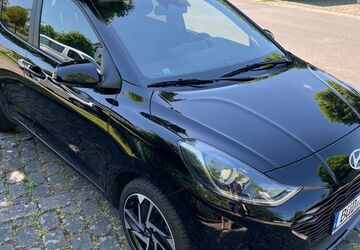 Hyundai i10 21.000 km 16.500 &euro; Altenstadt 63674