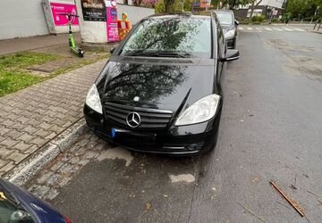 Mercedes-Benz A 160 212.000 km 3.000 &euro; Frankfurt am Main 60439