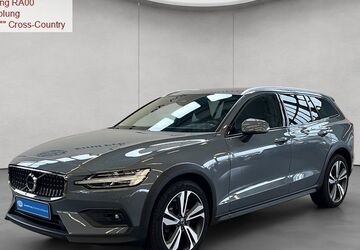 Volvo V60 Cross Country 62.313 km 33.400 &euro; Frankfurt am Main 60486