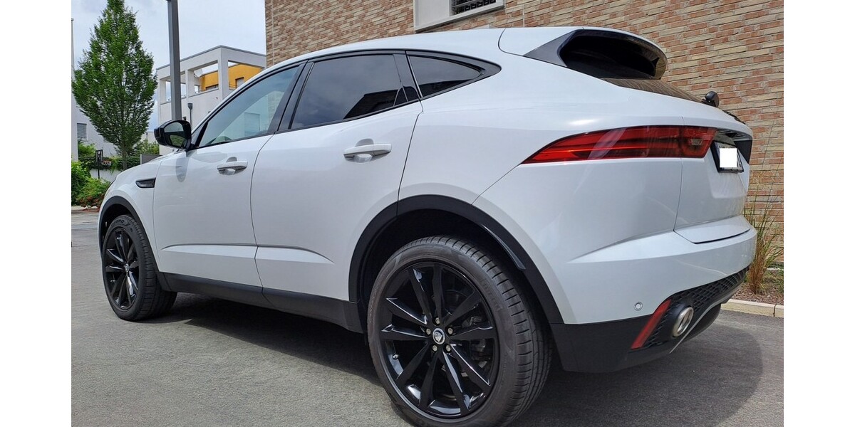 Jaguar E-Pace 103.950 km 23.750 &euro; Frankfurt am Main 60311