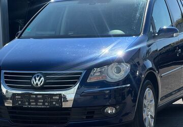 VW Touran 114.350 km 4.999 &euro; Offenbach am Main 63075