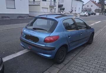 Peugeot 206 84.000 km 1.200 &euro; Kelsterbach 65451