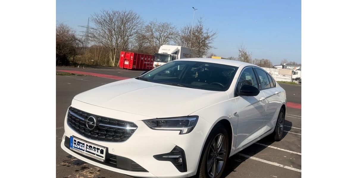 Opel Insignia 54.000 km 19.300 &euro; Rüsselsheim 65428