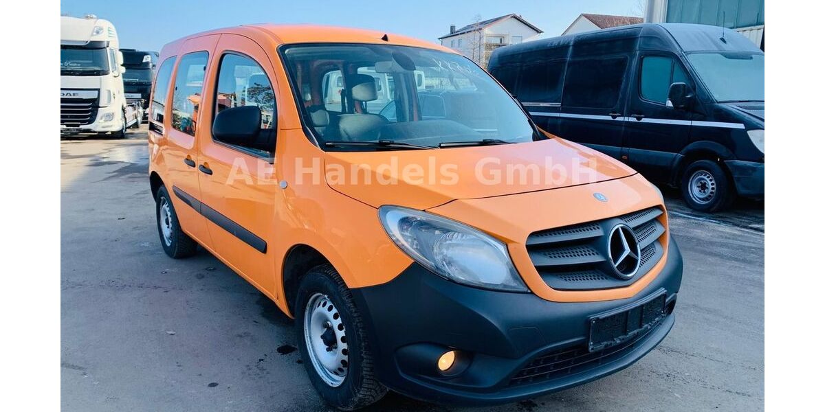 Mercedes-Benz Citan 338.000 km 3.490 &euro; Mühlheim am Main 63165