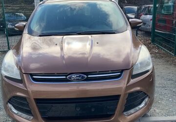 Ford Kuga 187.582 km 5.999 &euro; Frankfurt am Main 60486