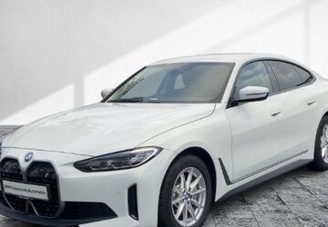 BMW i4 22.050 km 34.477 &euro; Frankfurt 60314