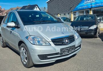 Mercedes-Benz A 160 23.000 km 8.900 &euro; Liederbach 65835