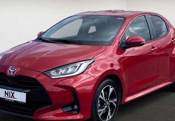 Toyota Yaris 12.100 km 23.990 &euro; Offenbach 63071
