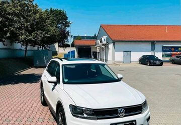 VW Tiguan 90.000 km 14.299 &euro; Offenbach 63065