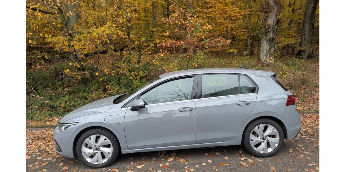 VW Golf 58.200 km 19.600 &euro; Kronberg im Taunus 61476