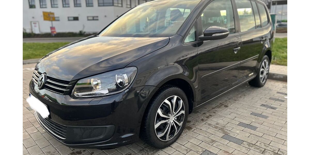 VW Touran 288.000 km 4.499 &euro; Rossdorf 64380