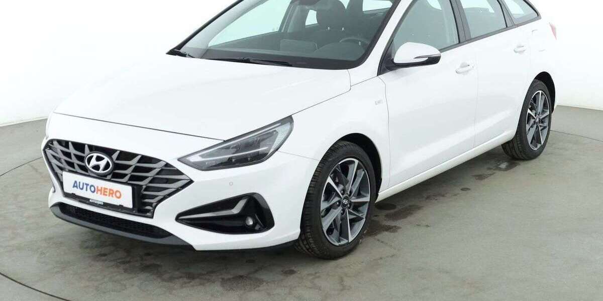 Hyundai i30 44.281 km 19.560 &euro; Frankfurt am Main 65936
