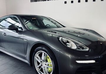 Porsche Panamera 148.000 km 29.900 &euro; Hofheim-Wallau 65719