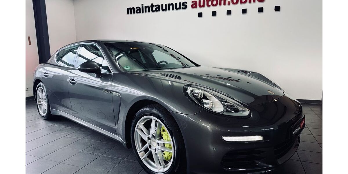Porsche Panamera 148.000 km 29.900 &euro; Hofheim-Wallau 65719