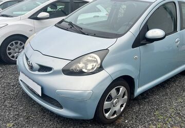 Toyota Aygo (X) 122.120 km 2.300 &euro; Friedberg 61169
