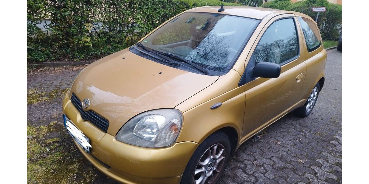 Toyota Yaris 200.000 km 2.500 &euro; Eschborn 65760