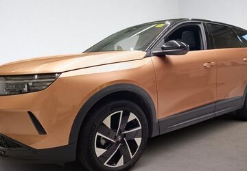 Opel Grandland (X) 48.500 km 29.900 &euro; Rüsselsheim 65428