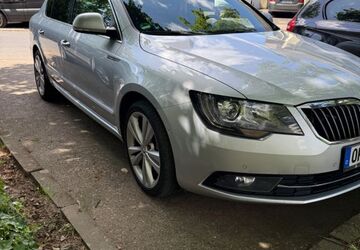 Skoda Superb 242.000 km 8.200 &euro; Offenbach am Main 63067