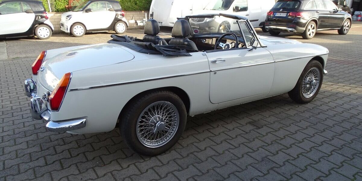 MG B Unikat V8 Alu Motor 2.195 km 22.990 &euro; Rodgau 63110