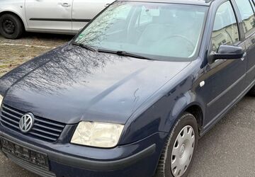 VW Bora 255.000 km 1.799 &euro; Frankfurt am Main 65933