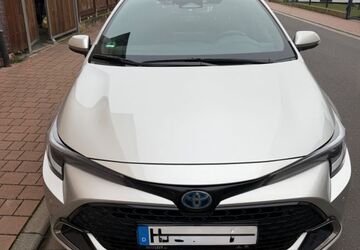 Toyota Corolla 30.000 km 30.000 &euro; Maintal 63477
