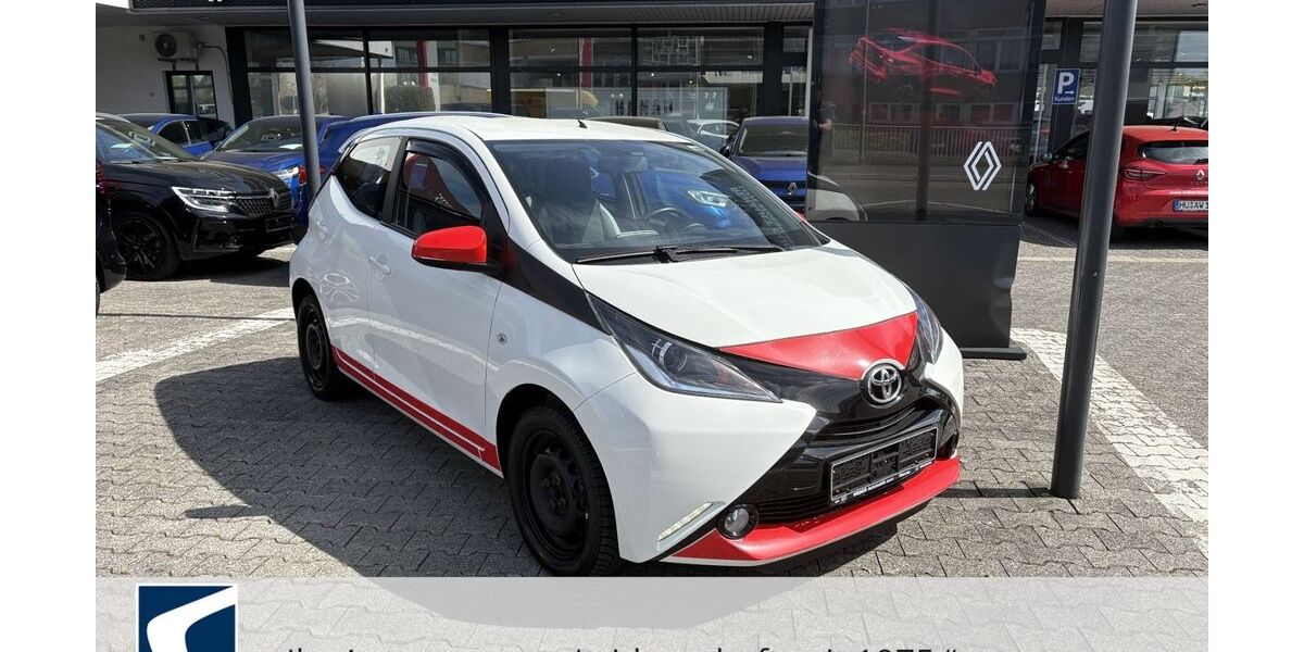 Toyota Aygo (X) 70.000 km 7.470 &euro; Hanau 63452