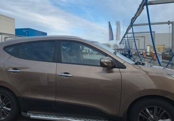 Hyundai ix35 170.000 km 14.550 &euro; Bad Vilbel 61118