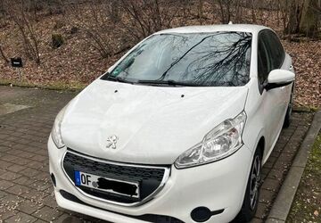 Peugeot 208 97.000 km 5.000 &euro; Neu-Isenburg 63263