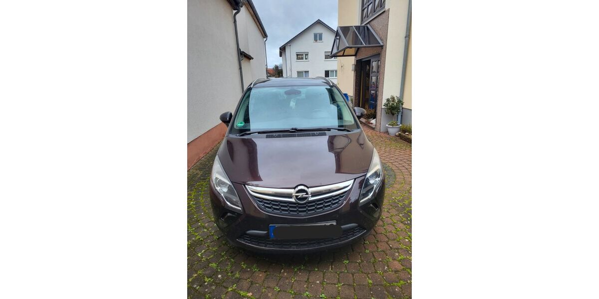 Opel Zafira Tourer 73.950 km 7.980 &euro; Rüsselsheim am Main 65428