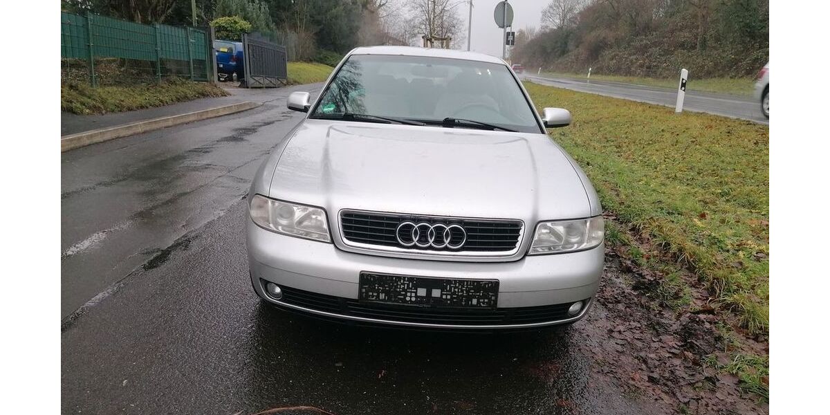 Audi A4 120.000 km 2.900 &euro; friedrichsdorf 61381