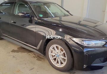 BMW i4 4.896 km 38.425 &euro; Eschborn 65760