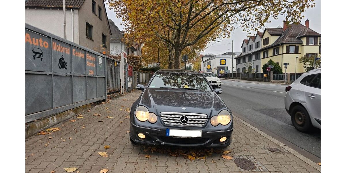 Mercedes-Benz C 200 372.000 km 999 &euro; Offenbach 63071