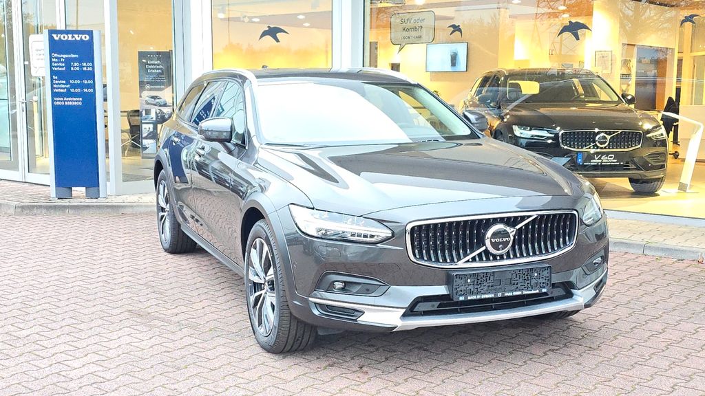 Volvo V90 Cross Country 32.000 km 49.900 &euro; Dietzenbach 63128