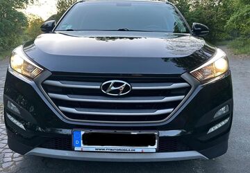 Hyundai TUCSON 128.000 km 12.999 &euro; Rüsselsheim am Main 65428