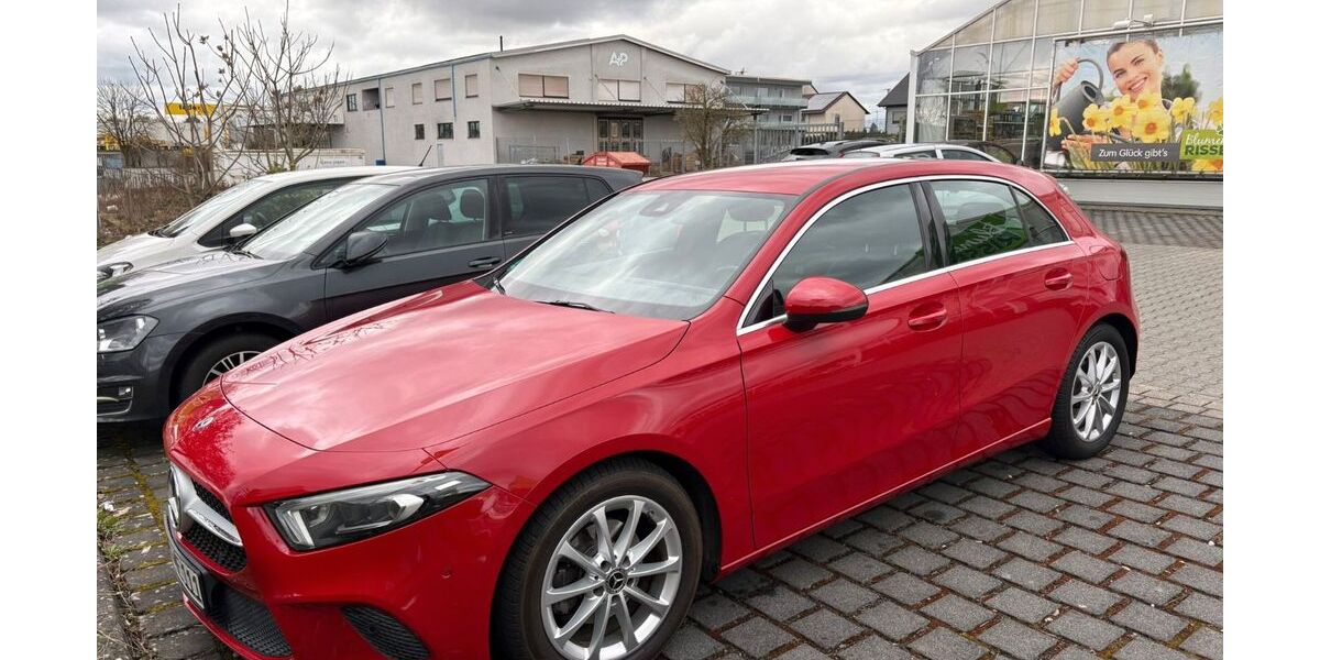 Mercedes-Benz A 180 112.000 km 15.990 &euro; Mühlheim am Main 63165