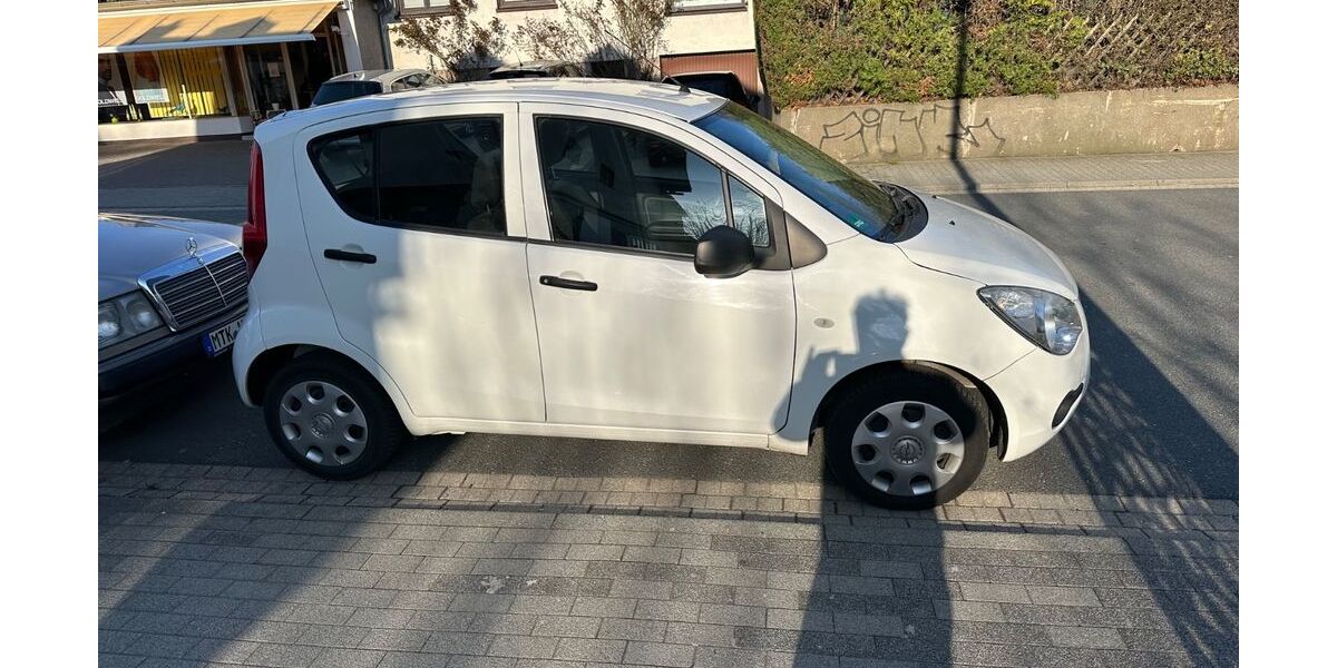 Opel Agila 71.500 km 2.950 &euro; Königstein 61462