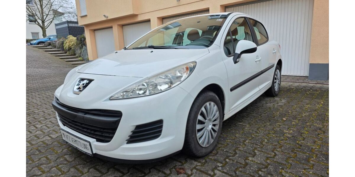 Peugeot 207 117.500 km 3.300 &euro; Niddatal 61194