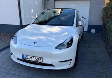 Tesla Model Y 34.800 km 33.490 &euro; Rüsselsheim 65428