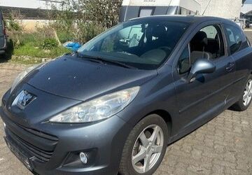 Peugeot 207 85.174 km 2.400 &euro; Hanau 63452