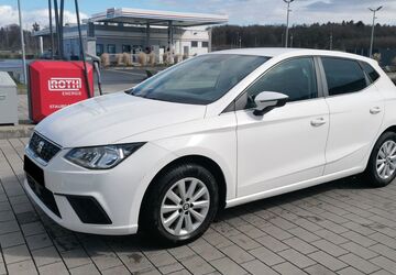 Seat Ibiza 84.400 km 10.500 &euro; Frankfurt am Main 60598