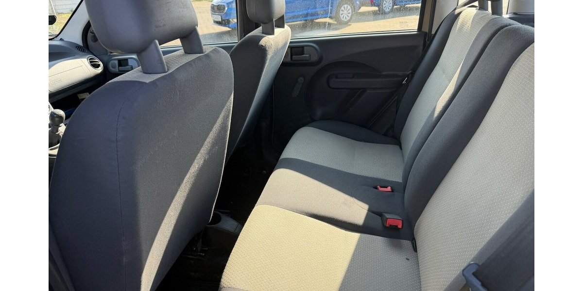 Fiat Panda 1.Hand/76.000km 76.555 km 2.499 &euro; Frankfurt 60386